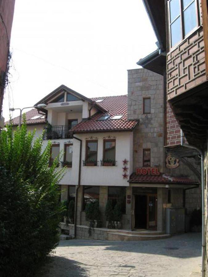 Фото Отели Family Hotel Silvestar Велико-Тырново 32